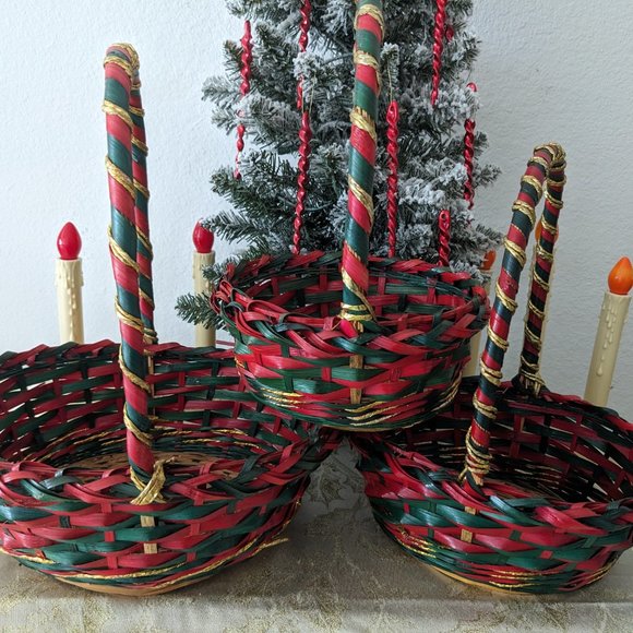 Crafters 4 Vtg. Oval Shape Red+Green Wicker Baskets - Picture 7 of 8